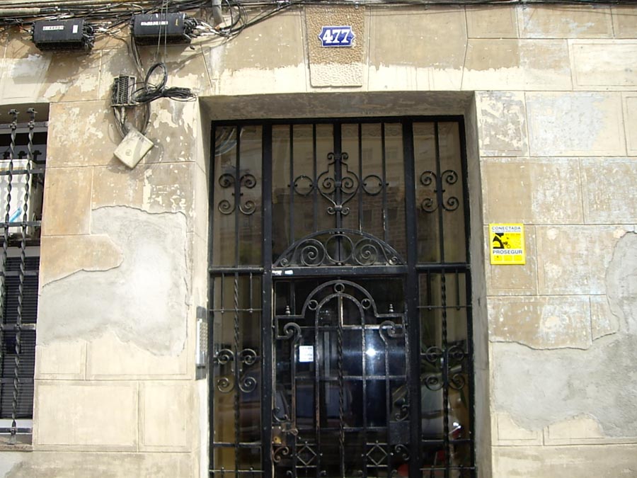  Els dilluns reunions d'acollida al carrer Leiva, 44, de Barcelona, al local de la Plataforma d'Afectats per la Hipoteca (PAH), a les 18 hs.