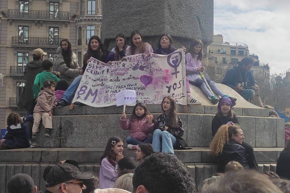 8M2026 08032026 adolescentsen el monolitIMG 20260308 121147