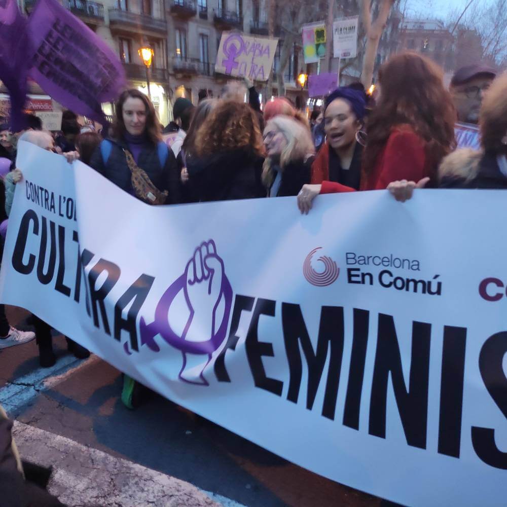 8M 2025 manifestacio del comuns contra odi cultura feminista 1741549362387 935 k