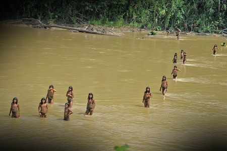 Avaaz el congreso de Per debate ley atentatoria contra los pueblos indigenas