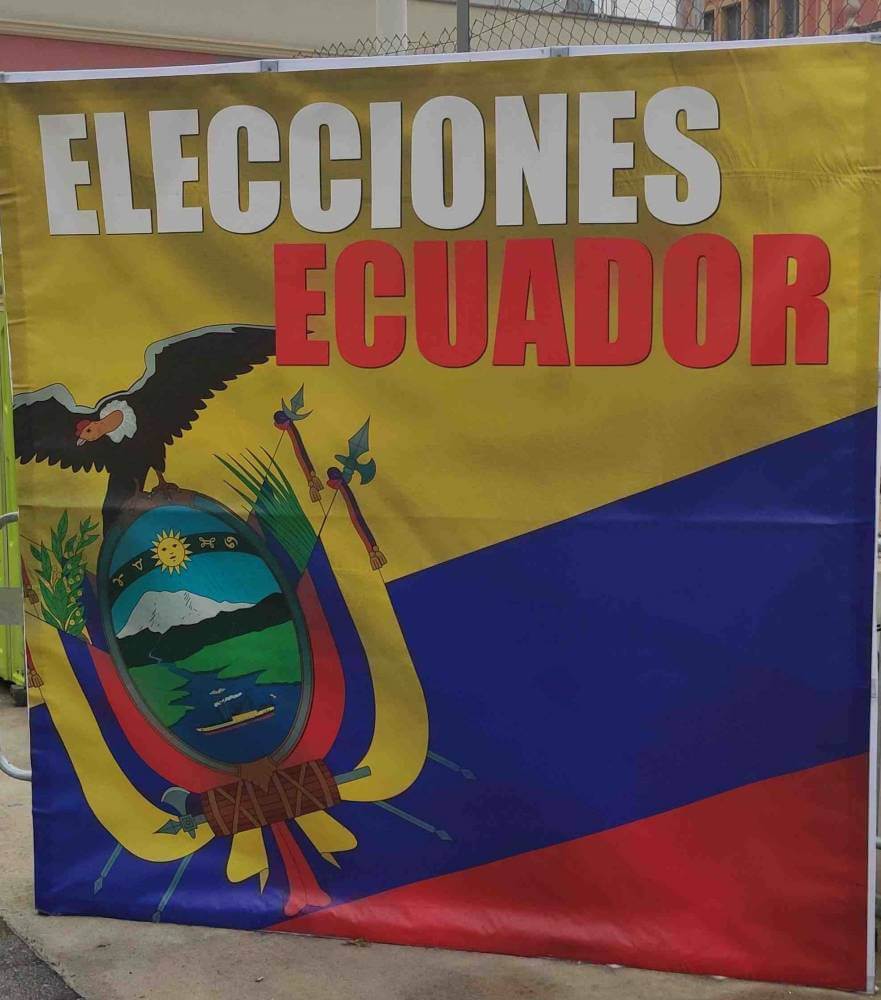 Ecuador votaciones en Barcelona IMG 20231015 1032432310 3 4
