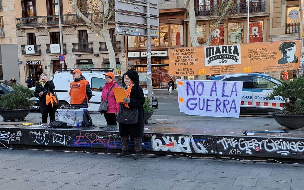 Marea pensionista de Catalunya 22012024 montse leyendo el comunicado donde queda la soberania nacional 20240122 100142 disminuido 1002