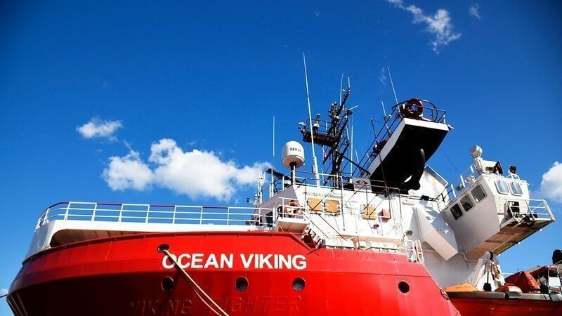 Ocean Viking secuestrado en Porto Enpedocle Sicilia CIlKoZCWccJoFer 800x450 noPad