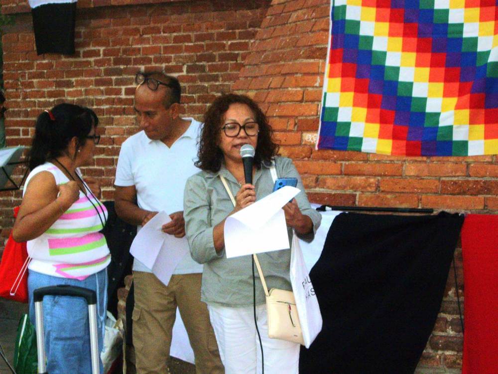 Peru insurgente lee activista comunicado mercedes 2 IMGP8440