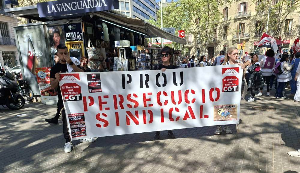 Residencies 09042026 agrupats a la Plaa Urquinaona 20260409 120307