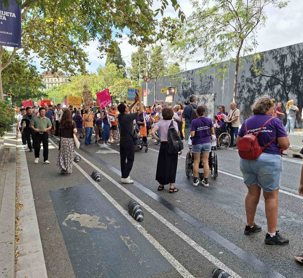 Sagrada familia 20092025 un moment de la manifestacio 20250920 123724
