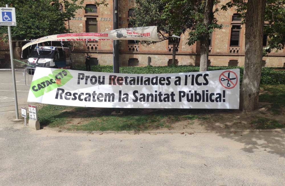 Sanitat 28062024 pancarta del CATAC prou retallades a la sanitat publica 1719576008804 970 k
