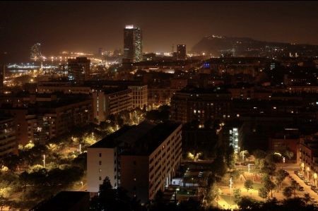 Visites nocturnes des del mirador de la torre de les aigues del Besos