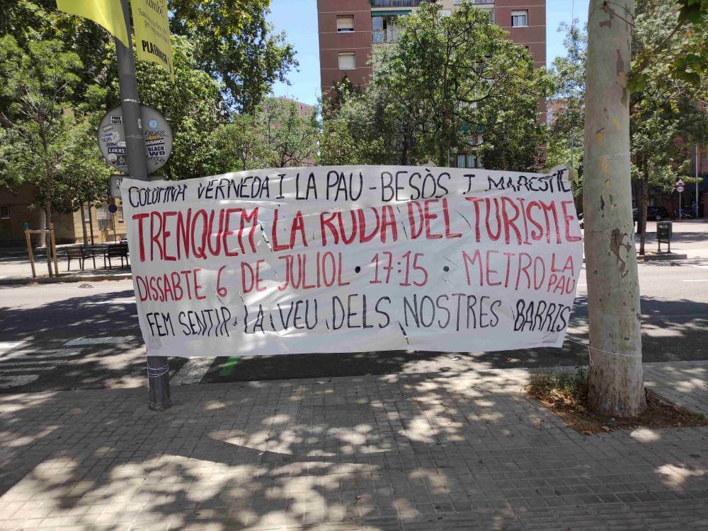 Zeroport no a la turitificacion pancarta del barri de la Pau1720116898534 1007 k