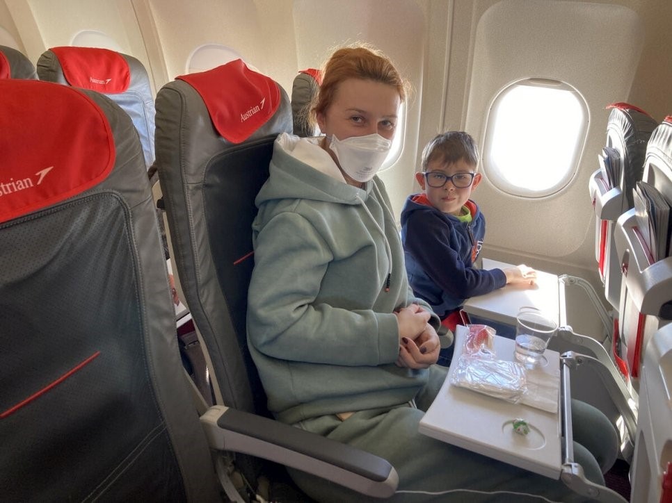 acnur celebra priomeros vuelos de refugiados desde moldavia a la UE