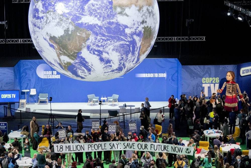 avaaz marioneta gigante en glasgow