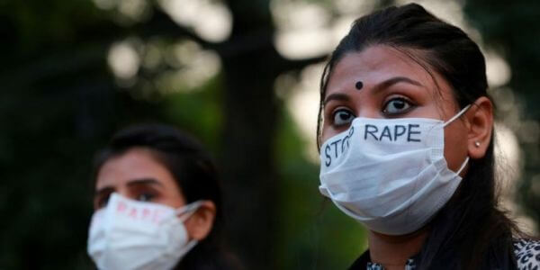 avaaz violadas por sus jefes