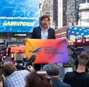 greenpeace javier bardem pide en nueva york un tratado global de los oceanos