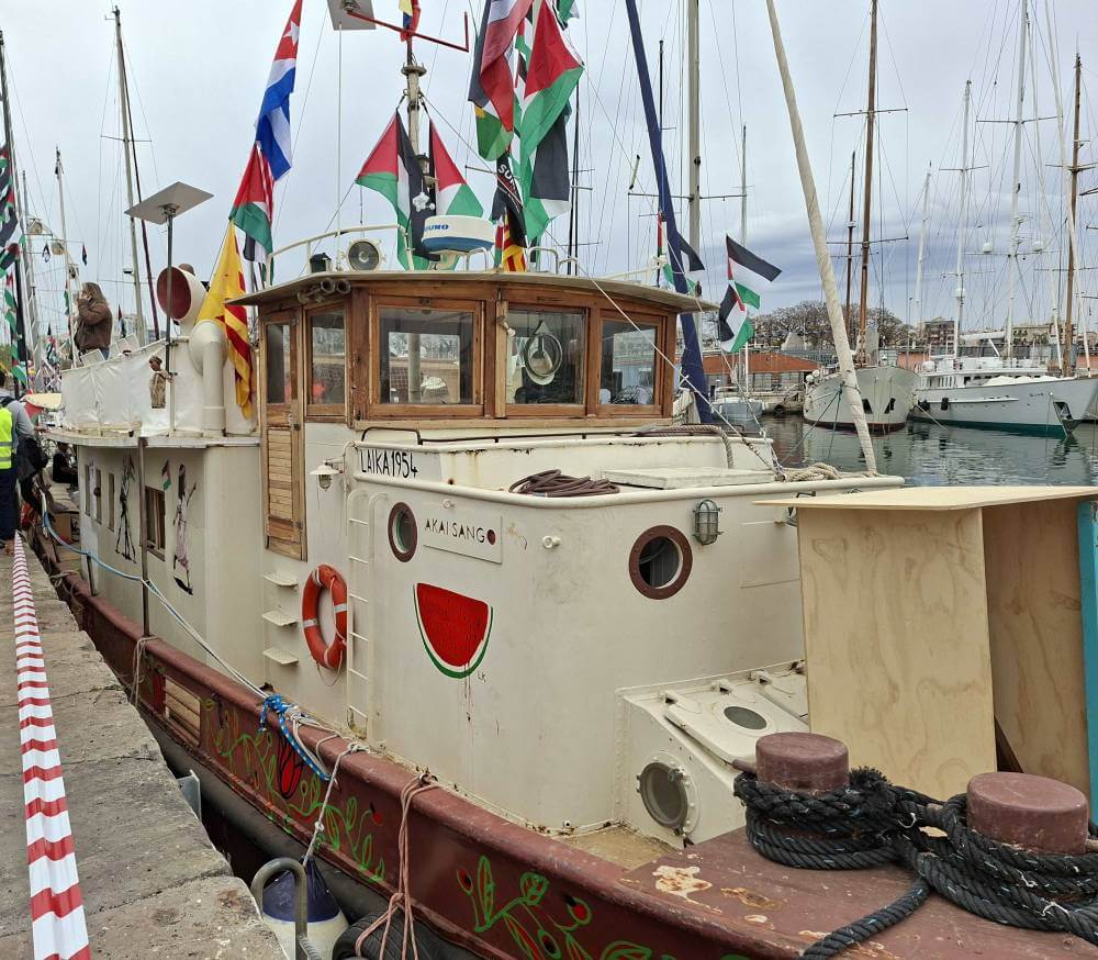la flotilla global summud el vaixell LAIKA 1954 20260412 120412