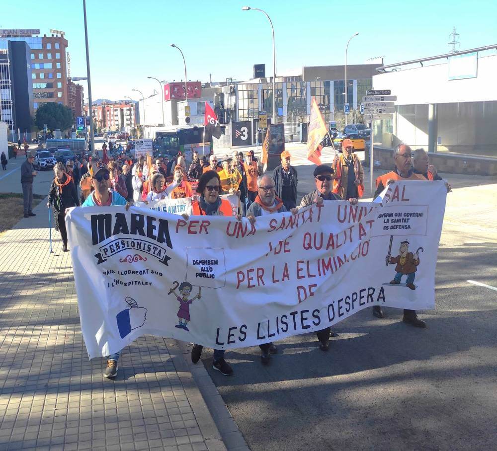 la marea pensionista de catalunya en el hospital moises broggi IMG 20231122 113413 1 dismi 1004 k