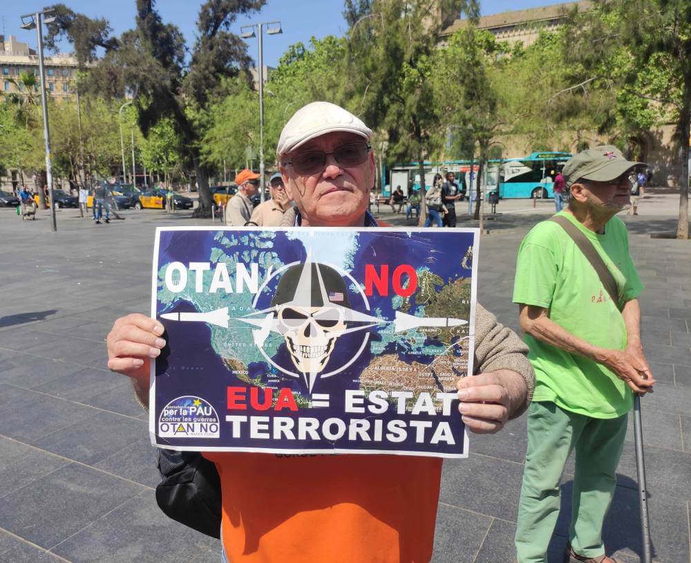 manifestaci contra la guerra 26042026 cartell Jordi 1777222299550