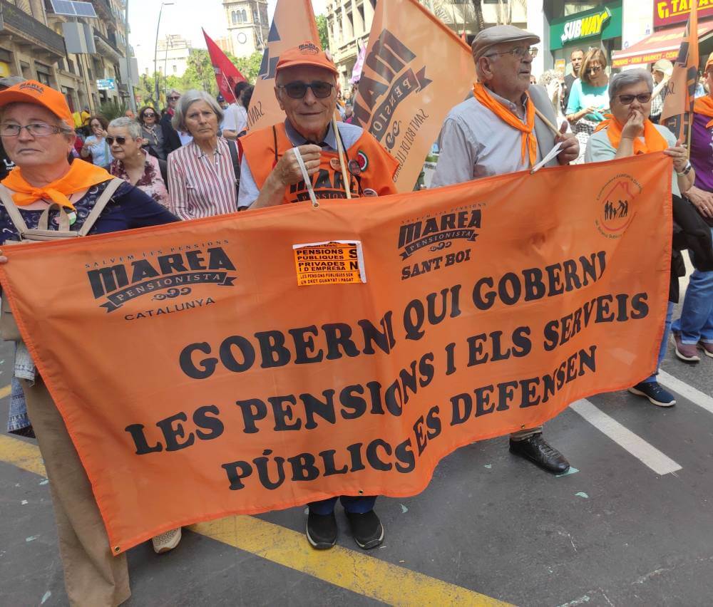 manifestacio contra la guerra 26042026 marea pensionista sant Boi 1777228444826