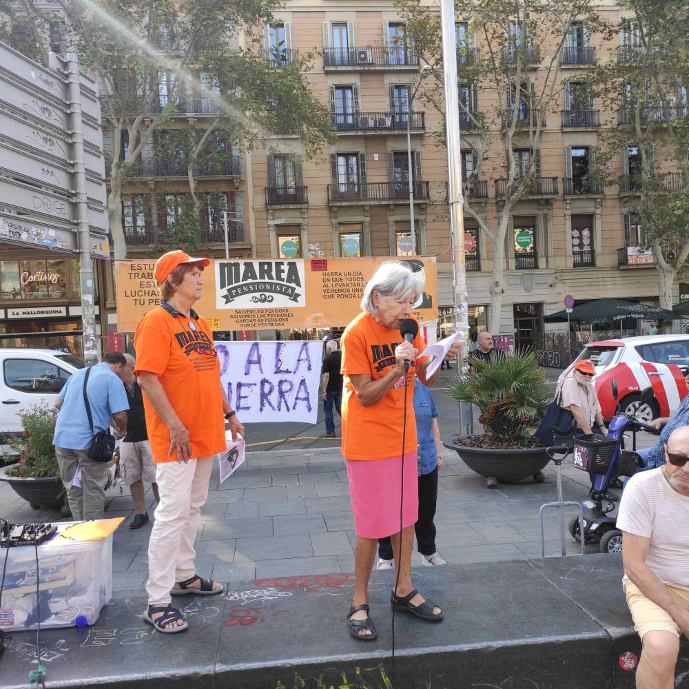 marea pensionista 02092024 la elisa llegint el comunicat de COESPE SEGONA PART 1725294495936 972 K 