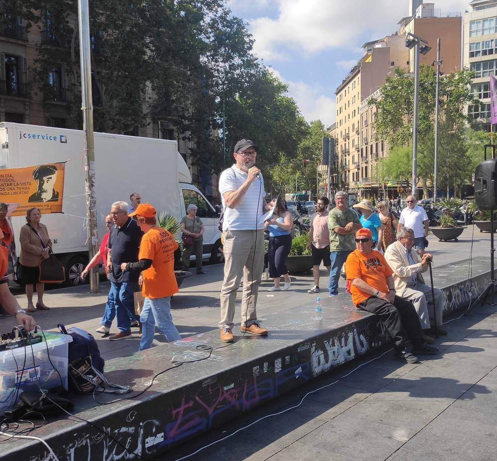 marea pensionista 03062024 nuestro poeta recita un poema 1718223110436 1023 k