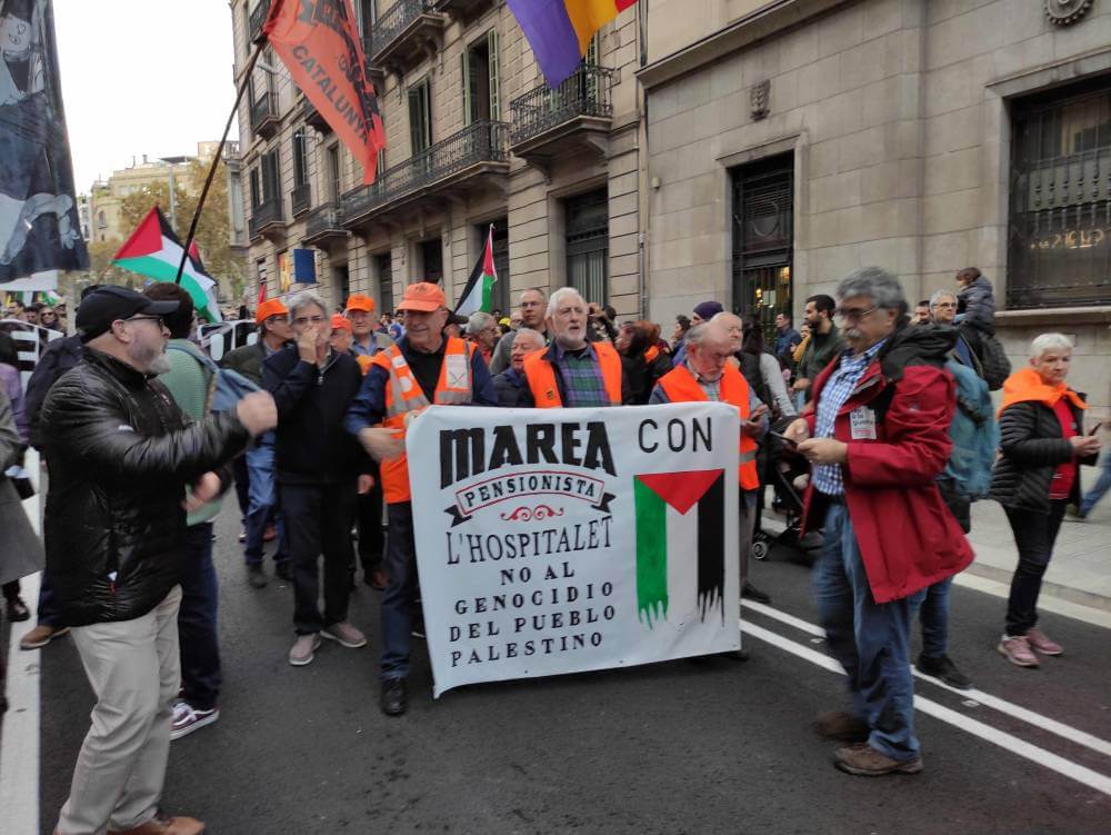 marea pensionista 11112023 mani propalestina IMG 20231111 172517 disminuit 900 k