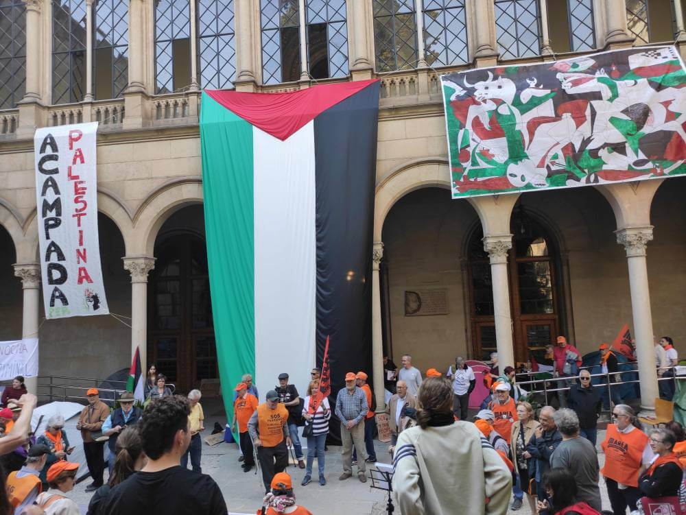 marea pensionista 13052024 los pensionistas en el claustro de la universidad 1715602796882 1015 k