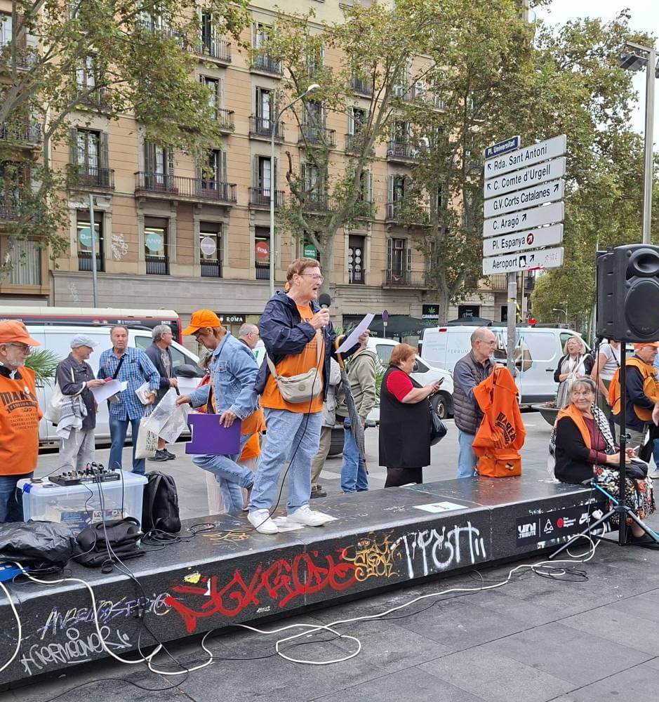 marea pensionista 13102025 compaera lee comunicado de Madrid 20251013 100719