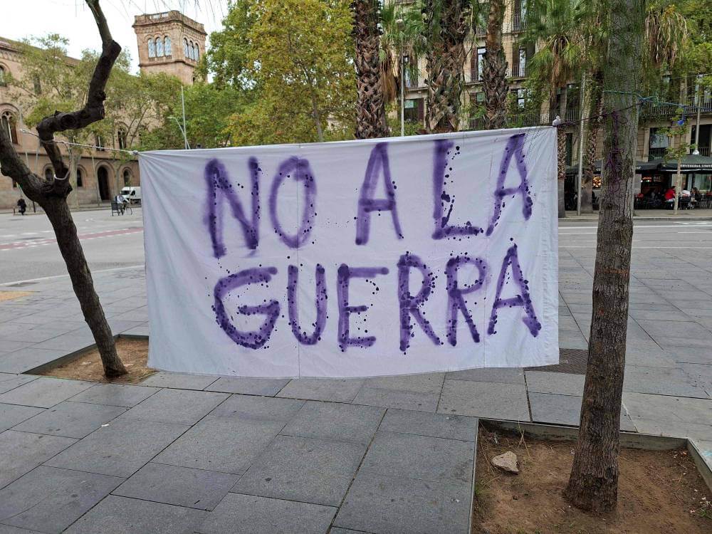 marea pensionista 13102025 pancarta de no a la guerra 20251013 095813