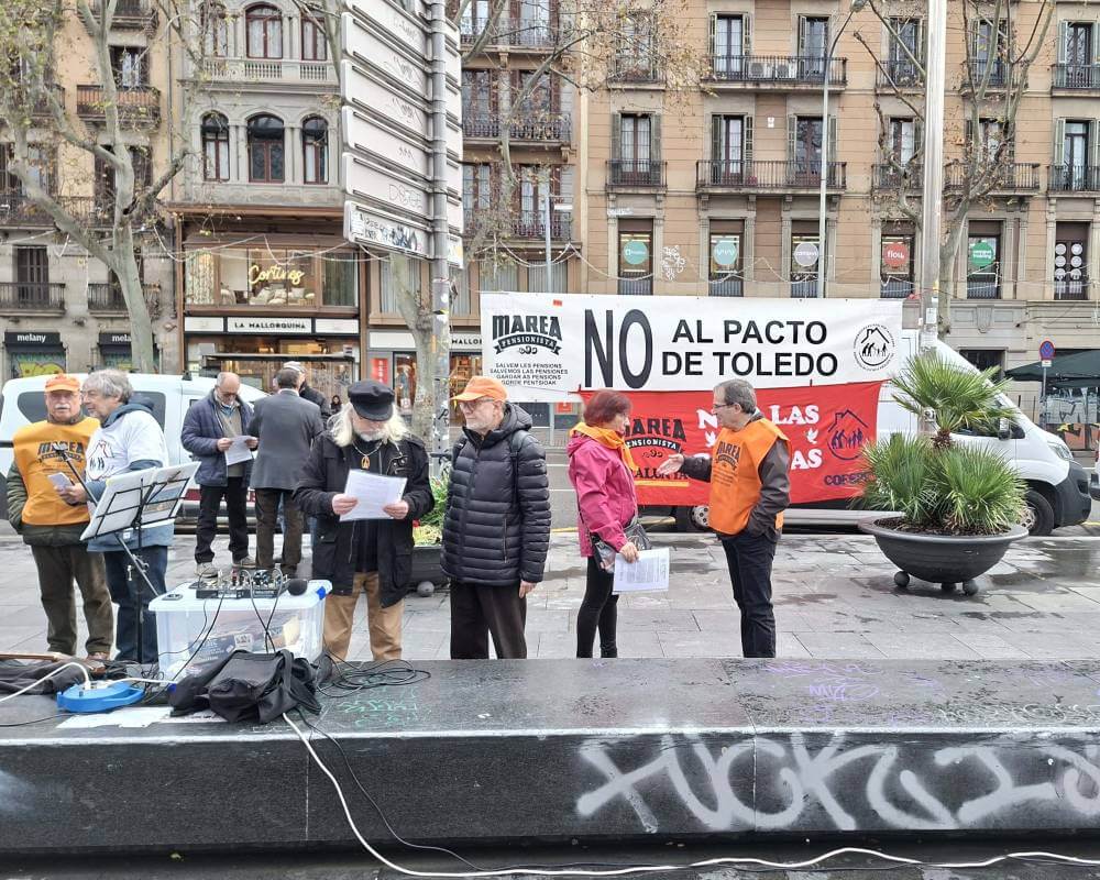 marea pensionista 19012026 pancarta de no al pacto de toledo y no a las guerras20260119 100423