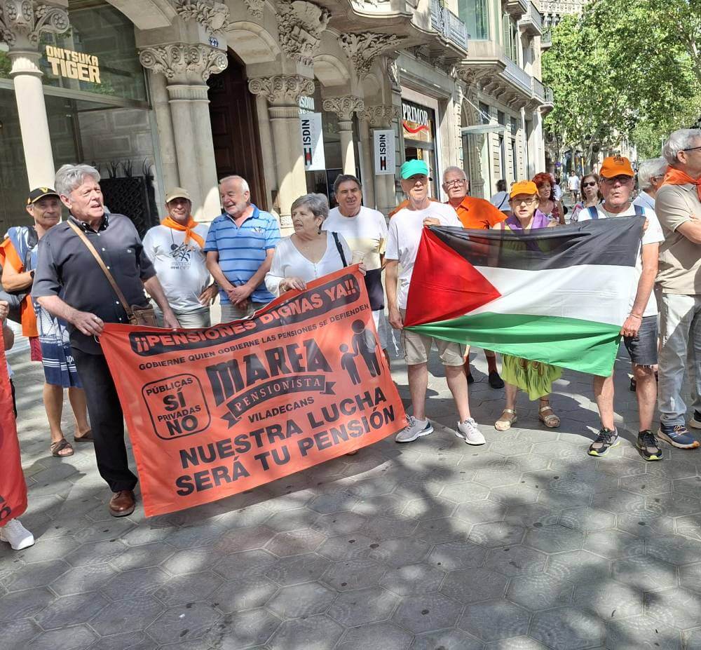 marea pensionista 21072025 pensionistas enarbolan bandera palestina 20250721 1102130