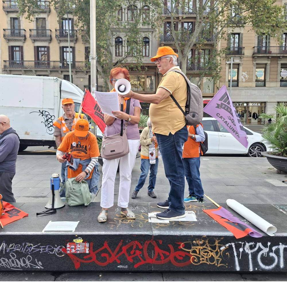marea pensionista 29092025 Antonia llegeix el comunicat 20250929 101138