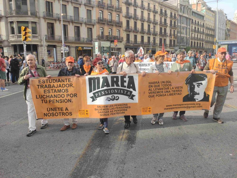 marea pensionista en manifestacion por la calle pelayo IMG 20231023 1047523001 disminuida a 972 k