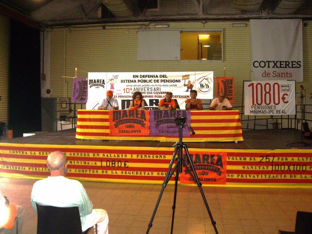 marea pensionista prudenci vidal en la mesa junto a mujer ramon franquesa salas y tobea IMGP8333