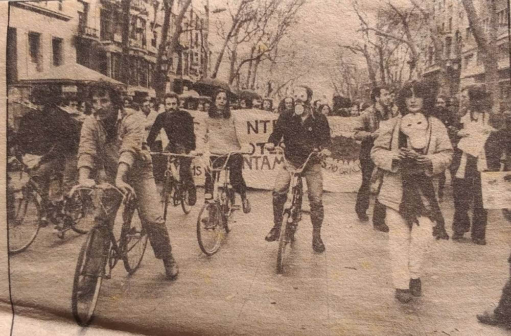 maxi en la manifestacion del 10 de diciembre de 1979 2 opt