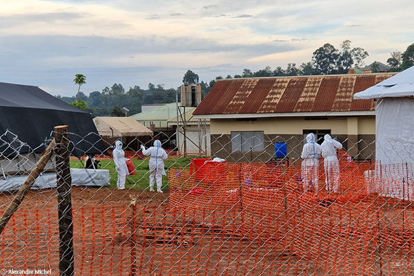 medicos sin fronteras ebola en uganda
