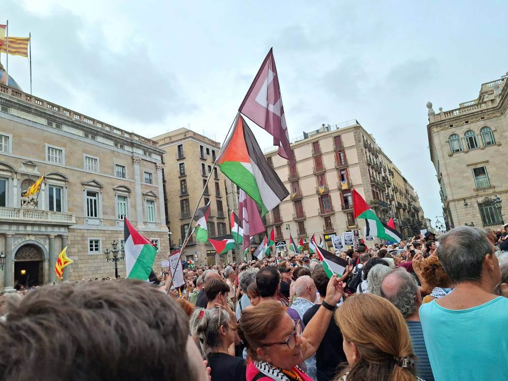 palestina 26082025 concentracion plaza San Jaime 20250827 193421