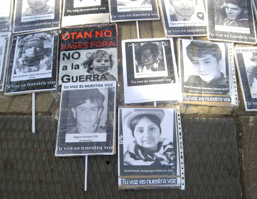 peru insurgente fotos asesinados con cartel de otan no bases fora IMGP8531 disminuit a 950 k