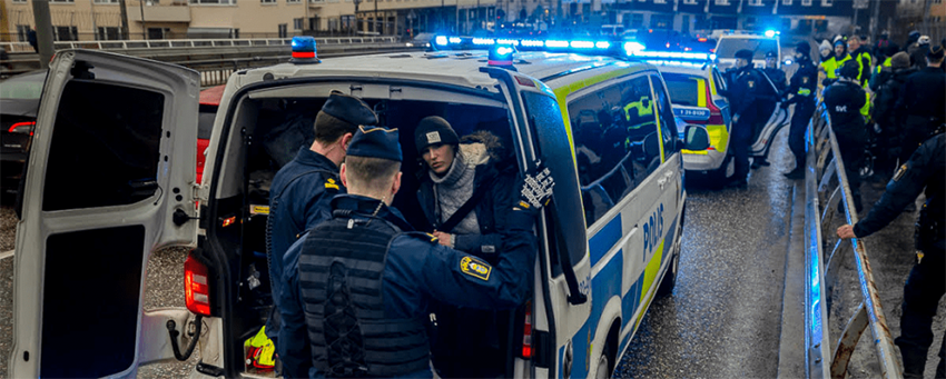 reporters sense fronteres a suecia tambe maltracten els periodistes