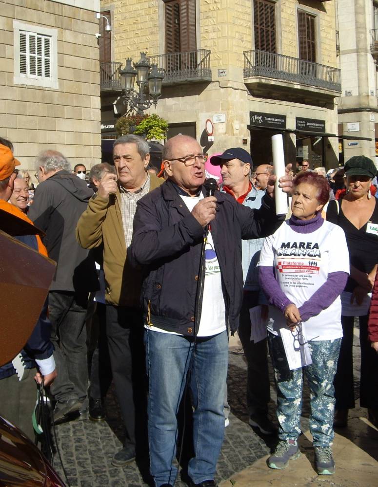 representante de la comision promotora de la renta garantizada de ciudadania IMGP7802