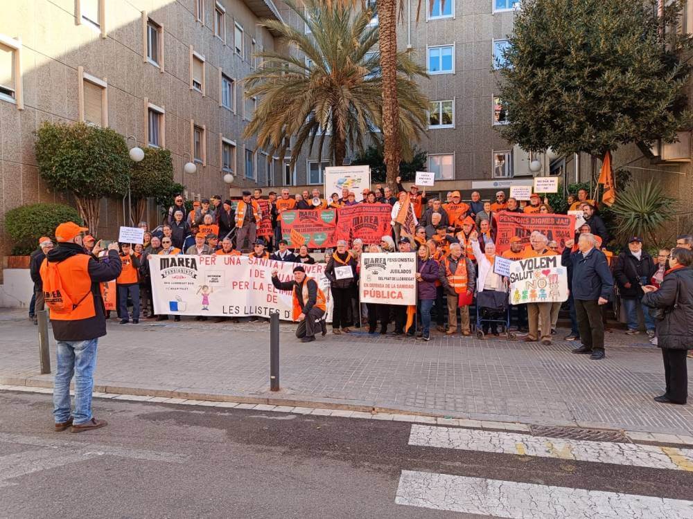 sanitat marea pensionista de hospitalet i el baix llobregat es manifesta IMG 20240313 WA0006 disminuido 994 k