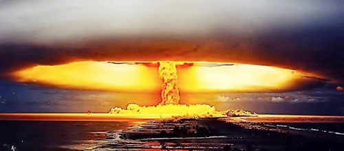 En el día de las fuerzas armadas y en cuaquier día de la semana los españoles han de saber que nos están robando el estado del bienestar: