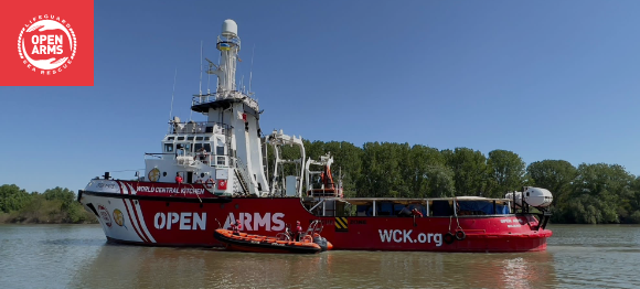OPEN ARMS RESPONDE POR TIERRA MAR Y AIRE