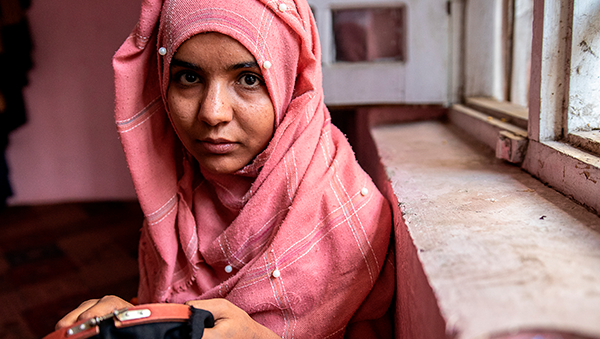 Save the children los talibanes prohiben a mujeres afganas trabajar con ONG