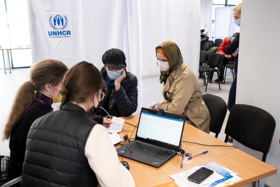 acnur asistencia econmica en efectivo a personas refugiadas de U crania