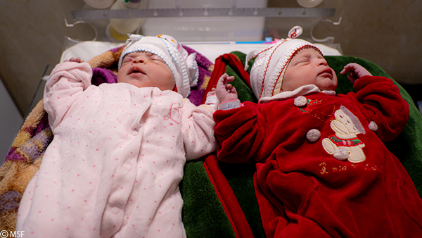 medicos sin fronteras las gemelas elain y Selain