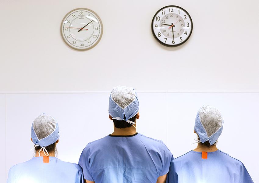 metges de catalunya reivindiquen millores jubilaci