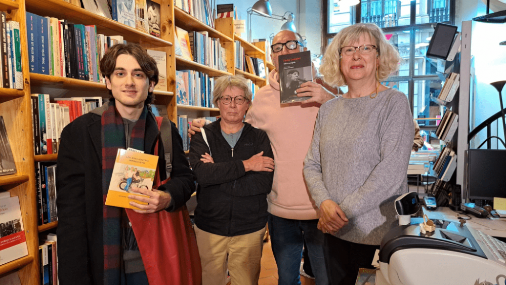 observatori contra la homofobia acomiadament de companyes llibreria complicesFlOLIRjWAAETtw 1 1024x577