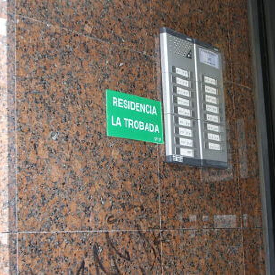 Residncies-gent-gran-a-Barcelona-La-Trobada-2006-01-10-00-46-26 0259 opt